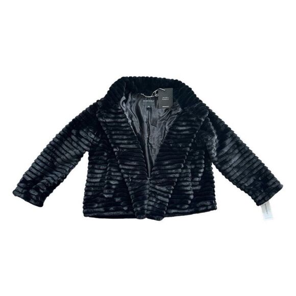 Bernardo Faux Fur Black Cropped Velvet Jacket Shawl Spread Collar Grooved - Picture 1 of 12